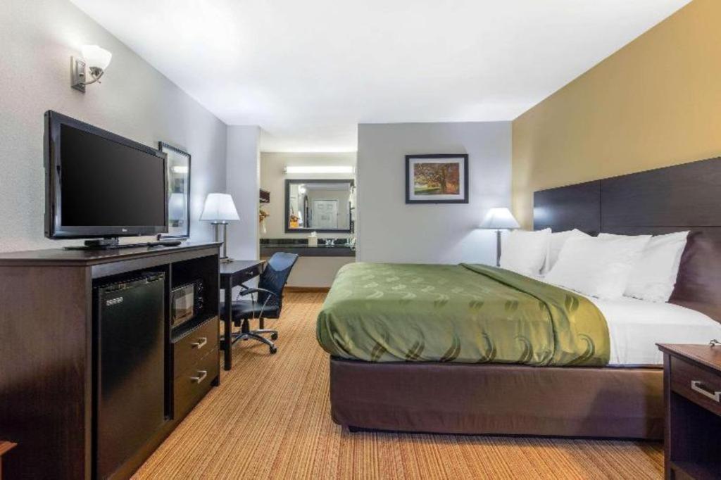 Quality Inn Arab Hwy 231 Bagian luar foto