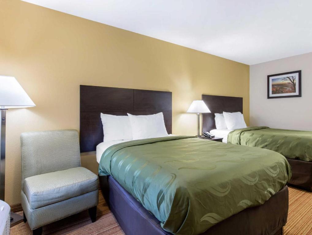 Quality Inn Arab Hwy 231 Bagian luar foto