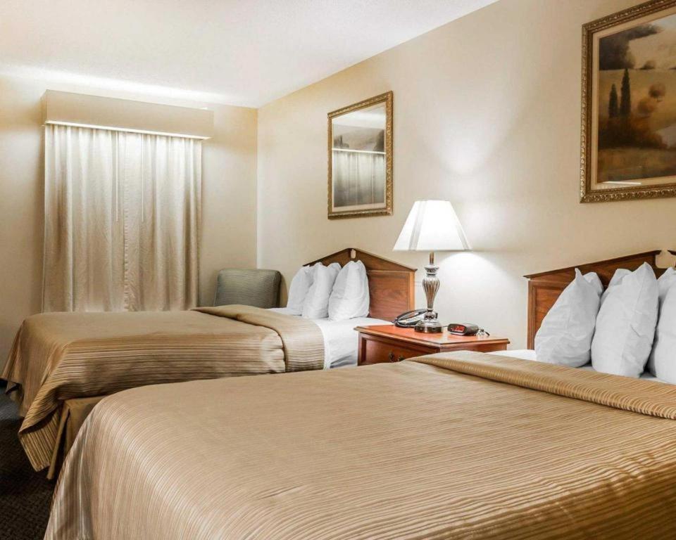 Quality Inn Arab Hwy 231 Bagian luar foto