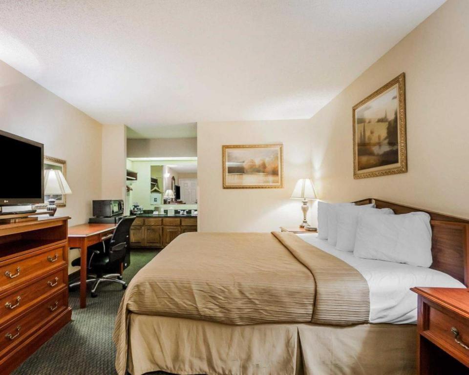 Quality Inn Arab Hwy 231 Bagian luar foto